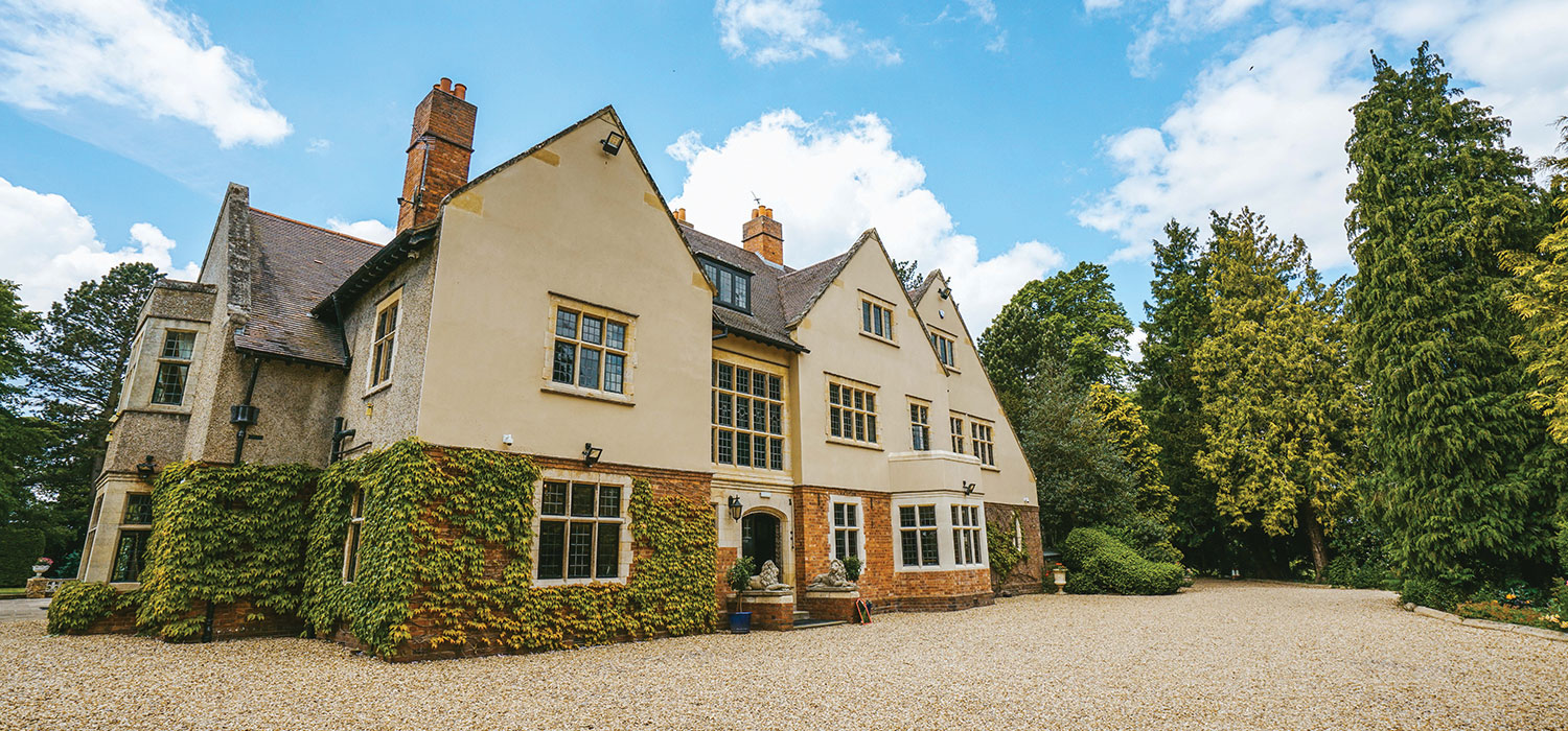 plum-park-manor-01